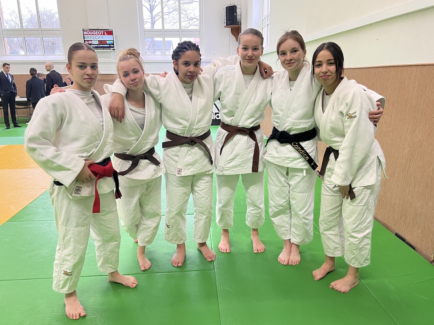 Les cadettes 5ème de la grande région par équipe