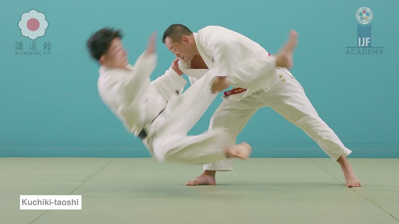 Kuchiki-Taoshi